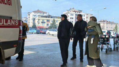 Bursa’nın İnegöl ilçesinde ağzına attığı fıstık akciğerine kaçan bebek hastanelik