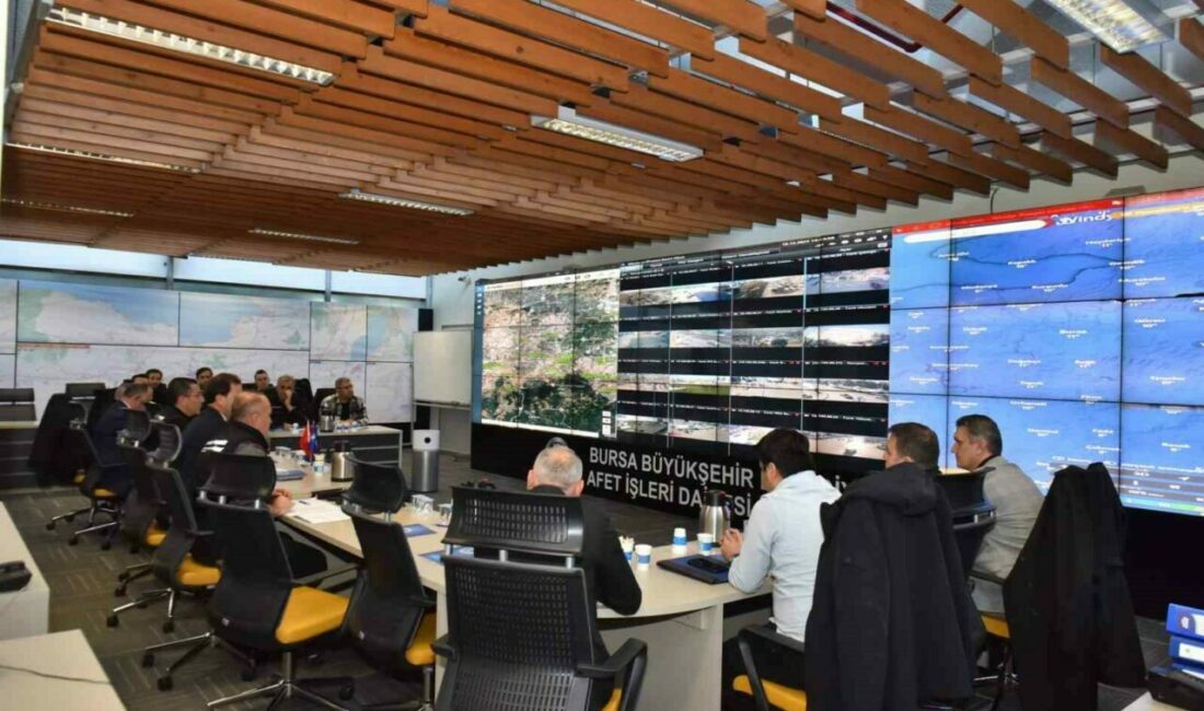 Bursa’da muhtemel afet ve acil durumlara karşı hazırlıklarını aralıksız sürdüren