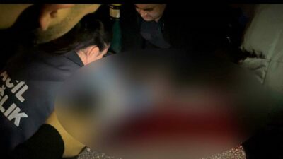 Bursa’da seyir halindeki motosiklet sürücüsü, tünel girişinde frene basınca yağışlı