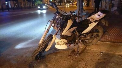 Bursa’nın Osmangazi ilçesinde meydana gelen trafik kazasında motosiklet sürücüsü yaralandı.