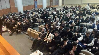 Bursalı gençler, hazırladıkları ’Bursa Gençlik Merkezleri Çalıştayı’ ile Türkiye’nin güncel