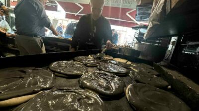 Bursa’da asırlık bir fırında kentin coğrafi işaret tescilli “Bursa tahinli