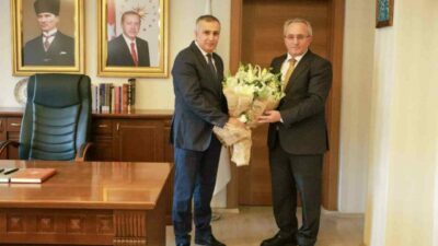 Bursa’nın yeni Milli Eğitim Müdürü Gürhan Çokgezer göreve başladı. MEB