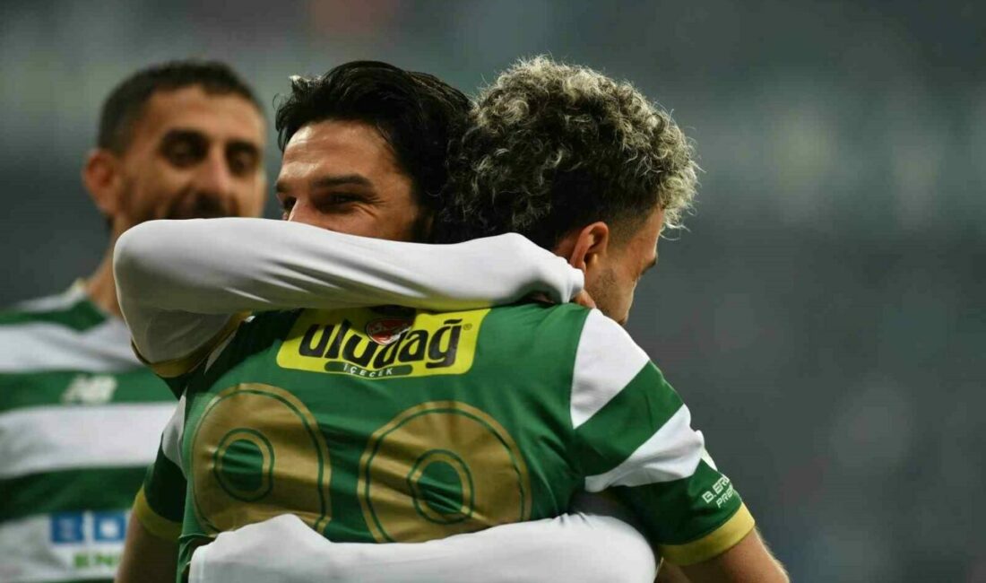 Bursaspor, Ankara Demirspor’u 4-0 mağlup etti TFF 2. Lig 15. hafta karşılaşmasında Bursaspor, sahasında ağırladığı Ankara