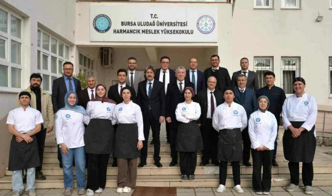 BUÜ yönetiminden Keles ve Harmancık ziyareti Bursa Uludağ Üniversitesi (BUÜ) yöneticileri, eğitim-öğretim faaliyetlerini ve yürütülen projeleri