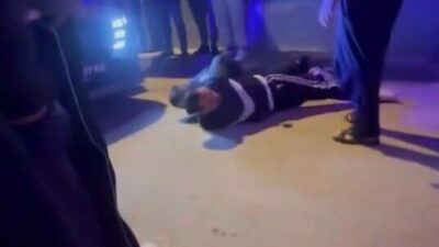 Bursa’nın Çirişhane Mahallesi’nde polis ekiplerinin “dur” ihtarına uymayan iki şahıs,