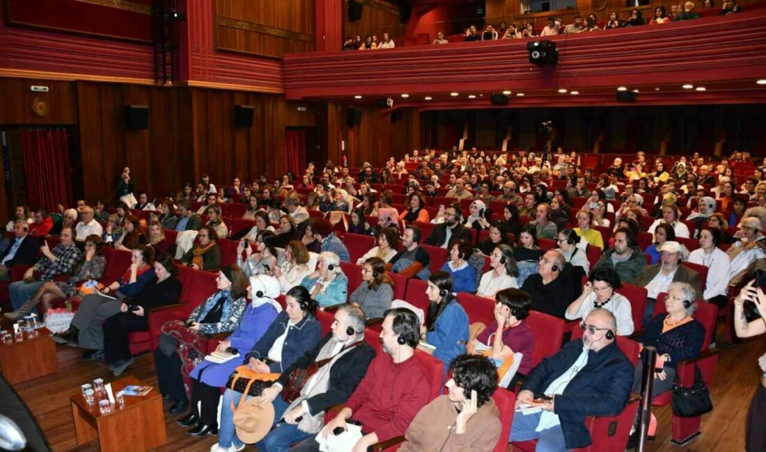 Edebiyatın ustaları Bursa’da buluştu Bursa Büyükşehir Belediyesi tarafından bu yıl ikincisi düzenlenen Bursa Uluslararası