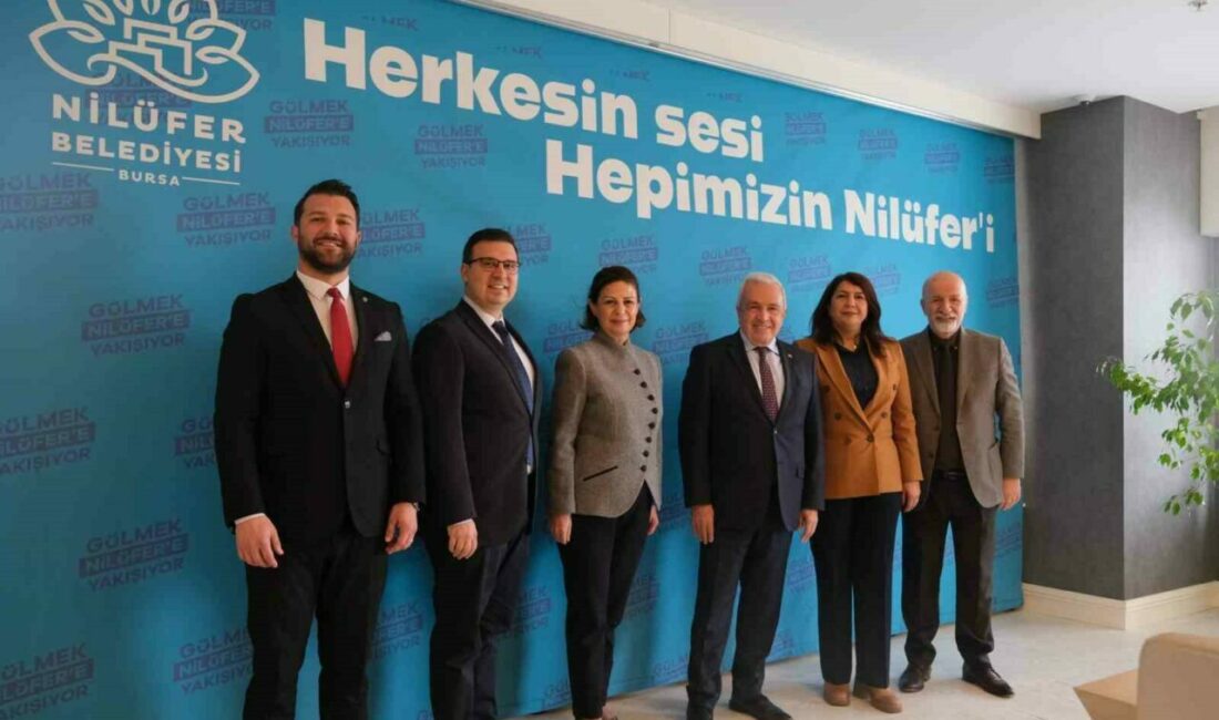 Nilüfer Belediye Başkanı Şadi Özdemir, Eskişehir Büyükşehir Belediye Başkanı Ayşe
