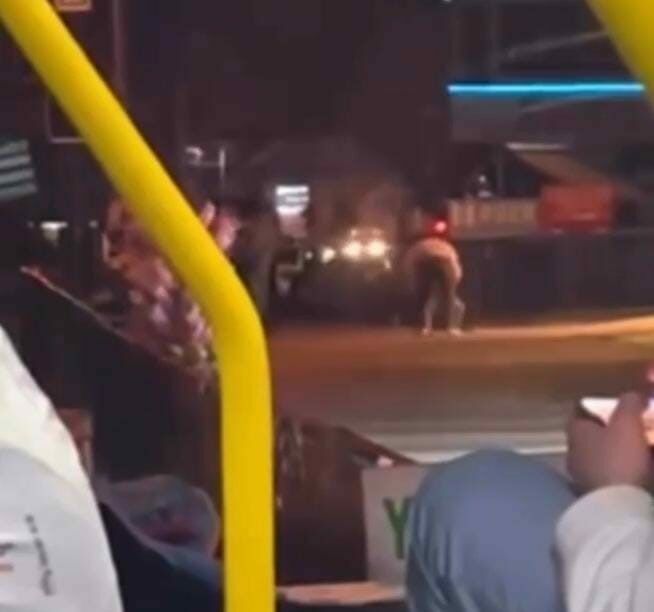 Bursa’nın Osmangazi ilçesinde iki grup genç arasında çıkan tekme tokat