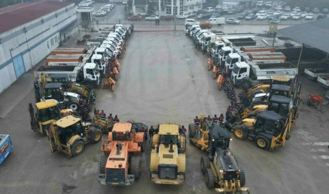 Kış mevsimiyle beraber İnegöl Belediyesi kar yağışlarına karşı hazırlıklarını tamamladı.