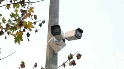 İnegöl Belediyesi’nin şehrin dört bir yanında hayata geçirdiği güvenli park