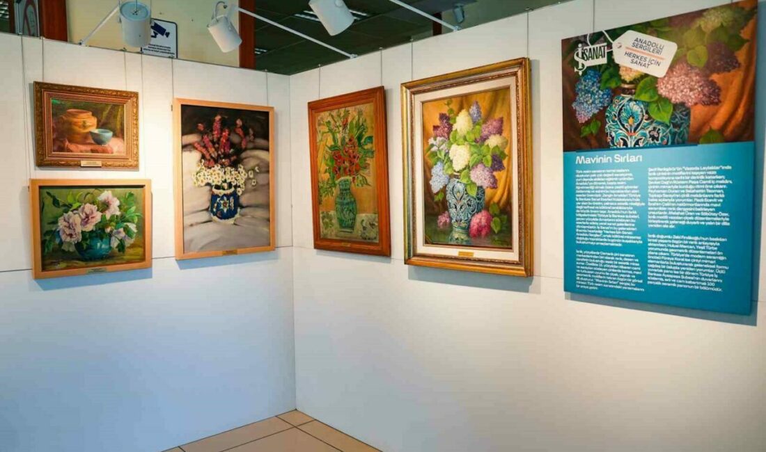 Türkiye İş Bankası İznik Şubesi’nde sergilenen “Mavinin Sırları” seçkisi usta