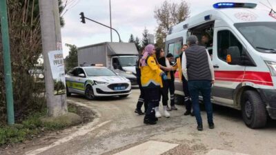 Bursa’nın İnegöl ilçesinde, kırmızı ışıkta geçen otomobil ile cip çarpıştı.