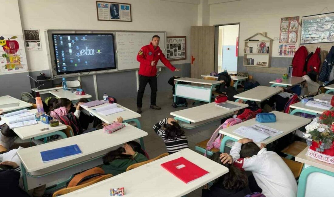 Bursa İl Jandarma Komutanlığı’na bağlı Jandarma Arama Kurtarma (JAK) timleri,