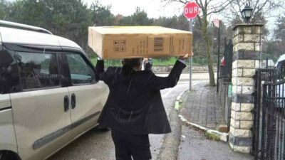 Bursa’da ihtiyaç sahiplerine tekerlekli sandalye dağıtımı yapan Türkiye Bulanıklılar Eğitim