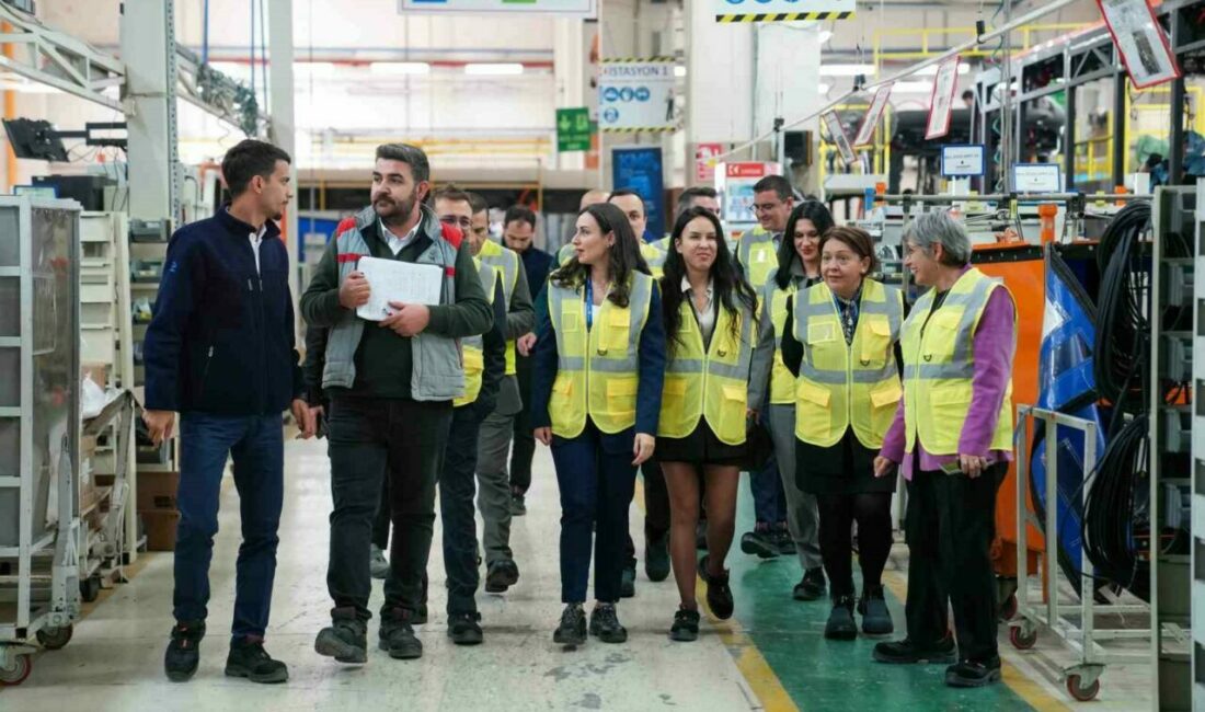 Karsan’dan meslek liselerindeki kız öğrencileri iş hayatına hazırlayacak hamle Karsan, sosyal sorumluluk alanında da güçlü projeleri hayata geçirmeye devam