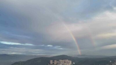 Bursa’nın Kestel ilçesi semalarında, herhangi bir yağış olmamasına rağmen oluşan