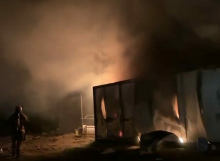 Küllükte unutulan sigara yangına neden oldu Bursa’da işçilerin konakladığı barakada küllükte unutulan sigara izmariti nedeniyle çıkan