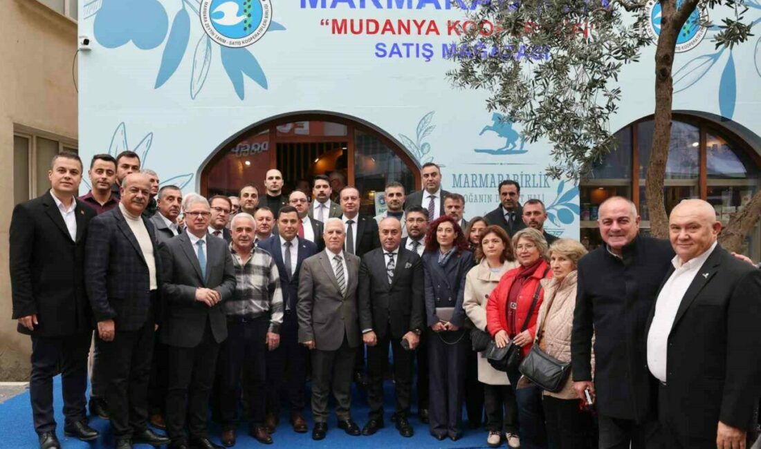 Mudanya, Bursa Büyükşehir Belediyesi ile ’örnek kıyı kenti’ oluyor Bursa Büyükşehir Belediye Başkanı Mustafa Bozbey, sahil düzenlemesinde çevresel yatırımlara,