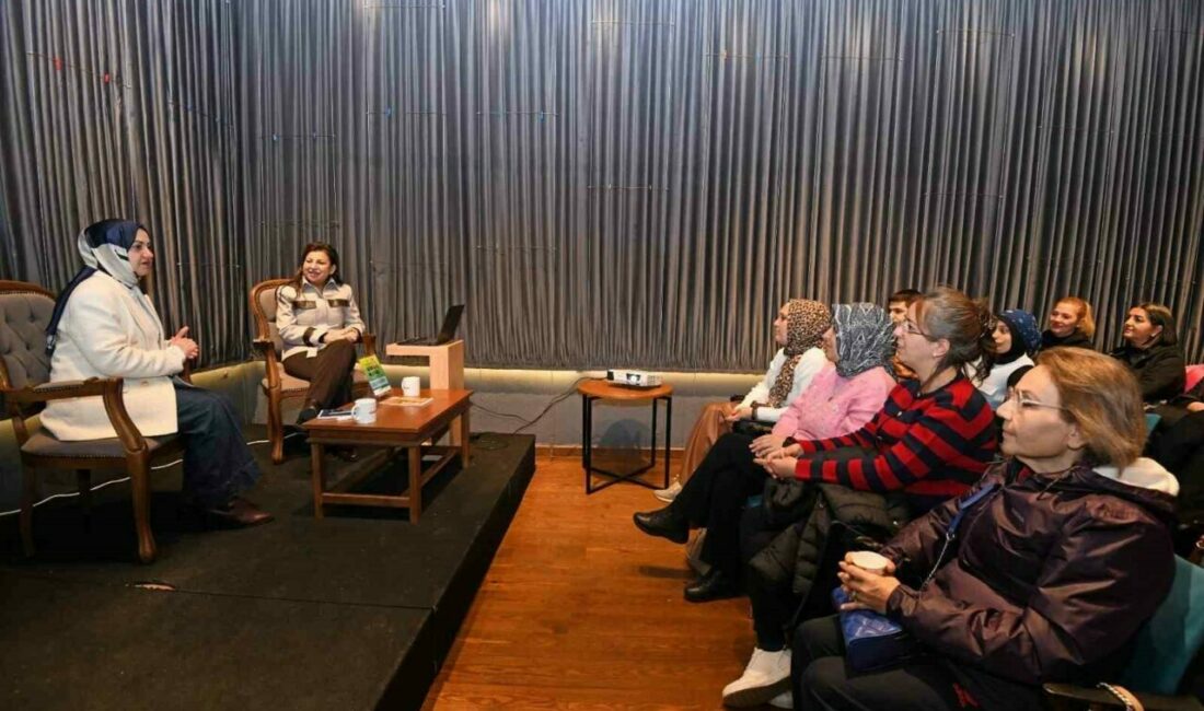 Nazan Akıncı’nın yolculuğu girişimcilere ilham oldu Osmangazi Belediyesi, ‘Girişimci Kafası’ söyleşisi ile gençlerin yenilikçi fikirlerine ışık