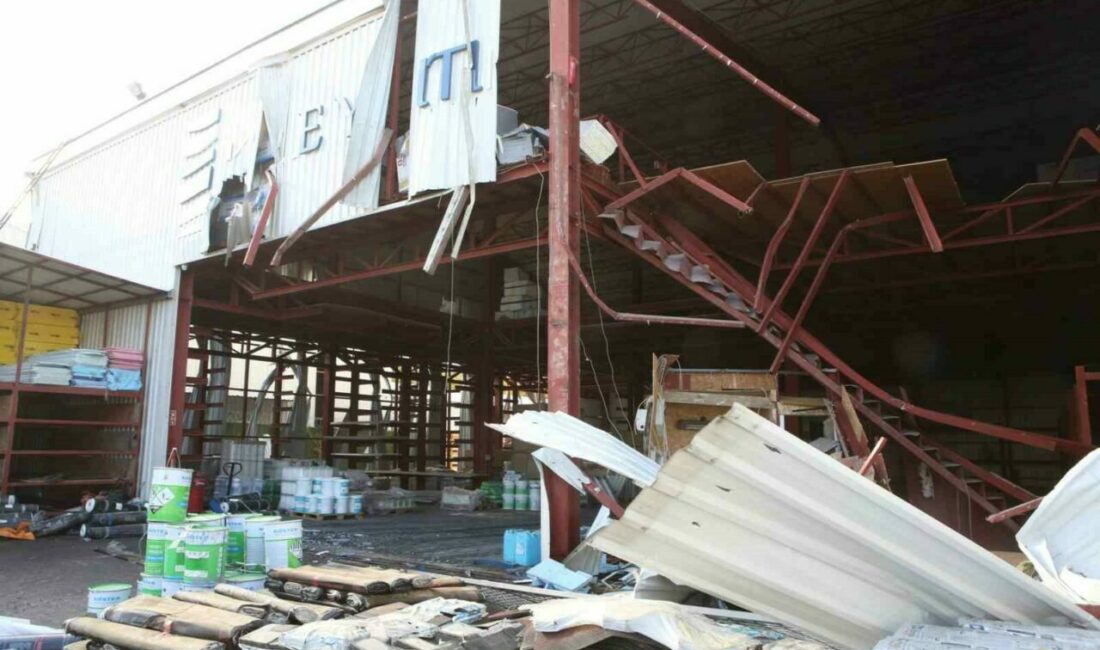 Nilüfer’de kaçağa taviz yok Nilüfer Belediyesi yıkım ekipleri, Çalı ve Akçalar Mahallelerinde toplam bin