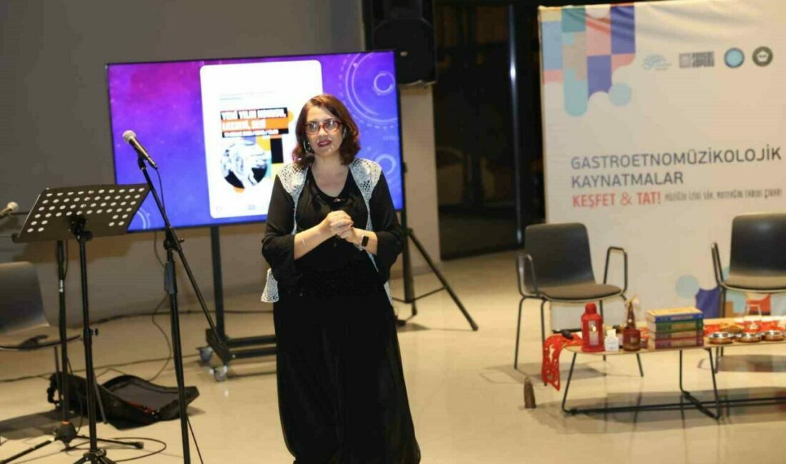 Nilüfer Belediyesi’nin düzenlediği “Gastroetno müzikolojik Kaynatmalar” etkinliğinde “Yeni Yıl” teması