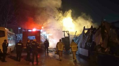 Bursa’da sabaha karşı bir barakada çıkan yangın paniğe neden oldu.