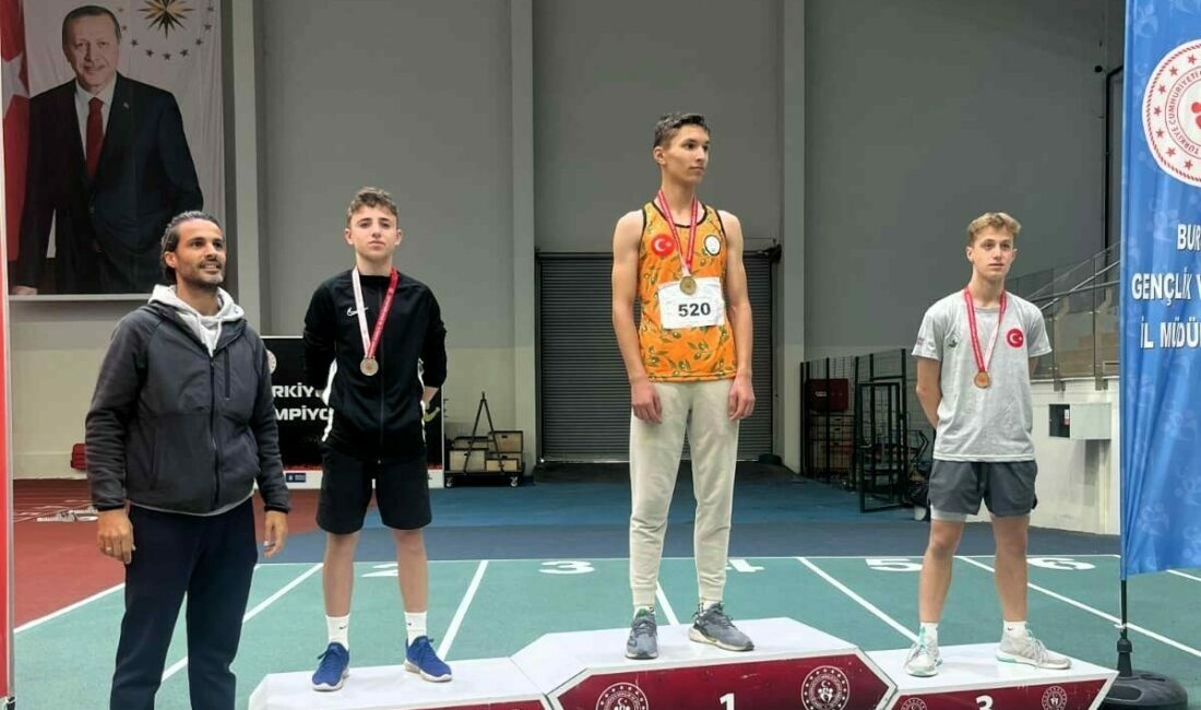 Osmangazili atletlerden Bursa’da büyük başarı Osmangazi Belediyespor Atletizm Takımı sporcuları, Merhum Ziya Ertan Alaçam ve