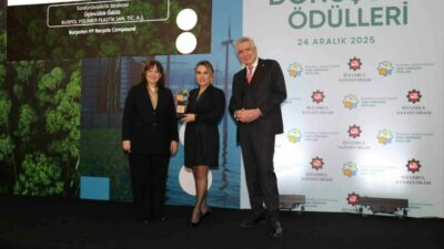 Bursa Kayapa Organize Sanayi Bölgesi’ndeki fabrikasında plastik atıkları yüksek teknoloji
