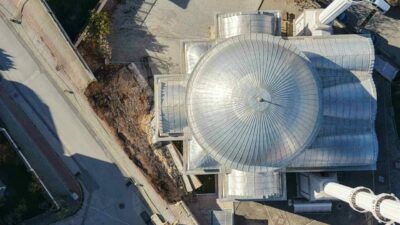 Bursa’nın Nilüfer ilçesinde sabah yürüyüşe çıkan bir yaşlı kadının “kayıyor”