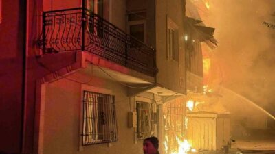 Bursa’da iki binayı saran yangının, 9 yıl önce şehit düşen