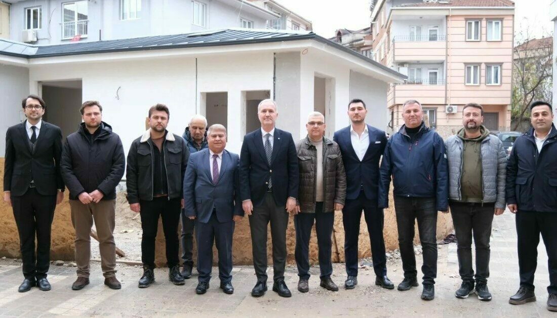 Sinanbey’in yeni aile sağlık merkezi yükseliyor Sinanbey Mahallesinde arsa tahsisi İnegöl Belediyesi tarafından yapılan, inşaat çalışmaları