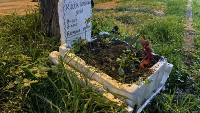 Bursa’nın Mudanya ilçesinde taksi durağı sakinleri, Berduş adını verdikleri muhabbet