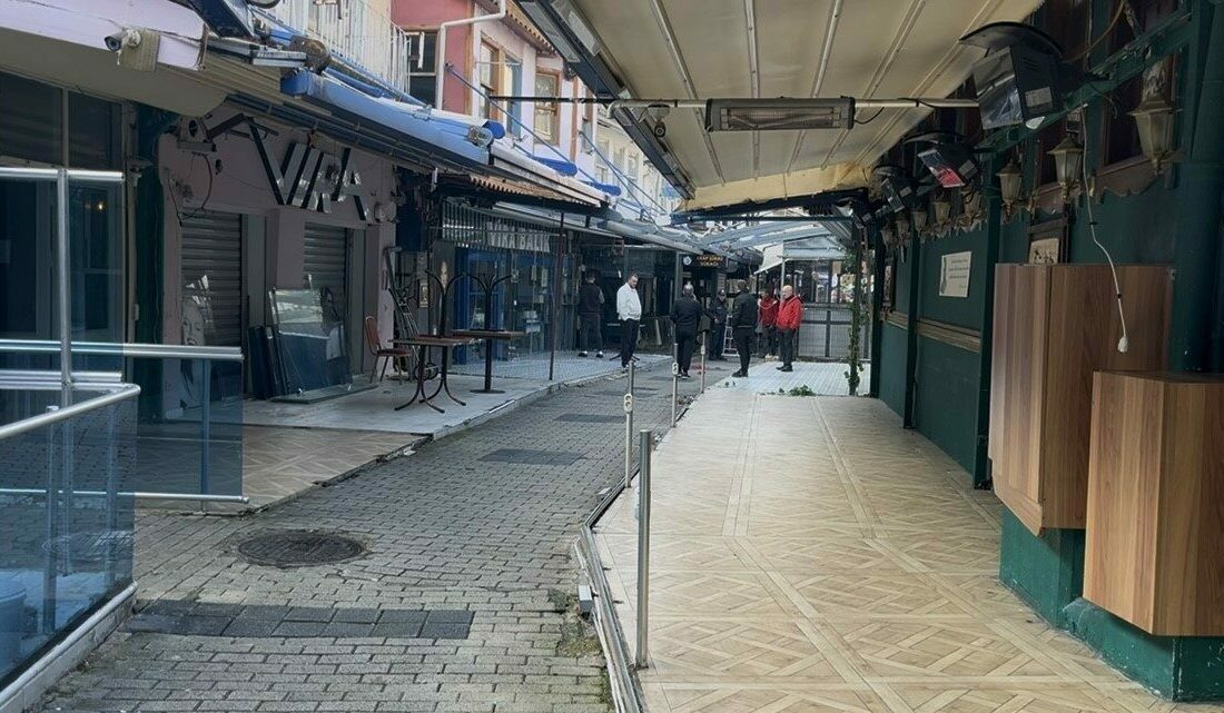 İstanbul’un Çiçek Pasajı’na rakip olarak gösterilen Bursa’daki tarihi Arap Şükrü