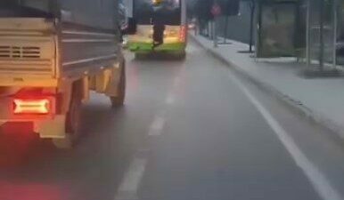 Bursa’nın Nilüfer ilçesinde şehir içi trafiğin ne kadar riskli olabileceğini