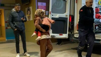 Bursa’nın İnegöl ilçesinde meydana gelen olayda üzerine şifonyer devrilen 3