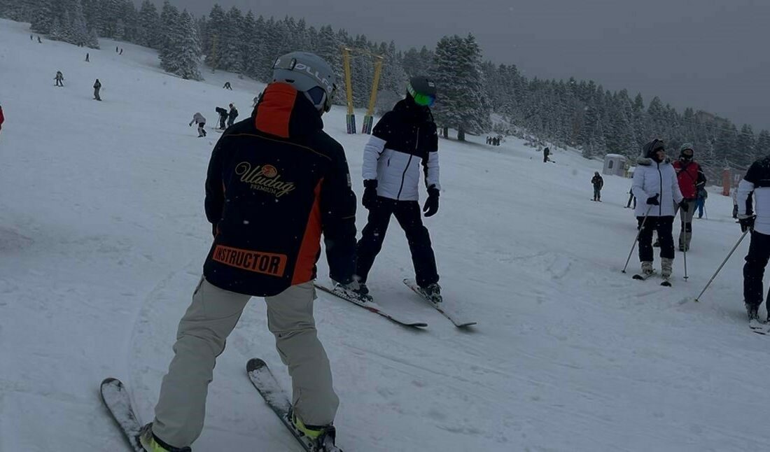 Türkiye’de kış turizminin önemli merkezlerinden Uludağ’da oteller yılbaşı hazırlıklarını tamamlarken,
