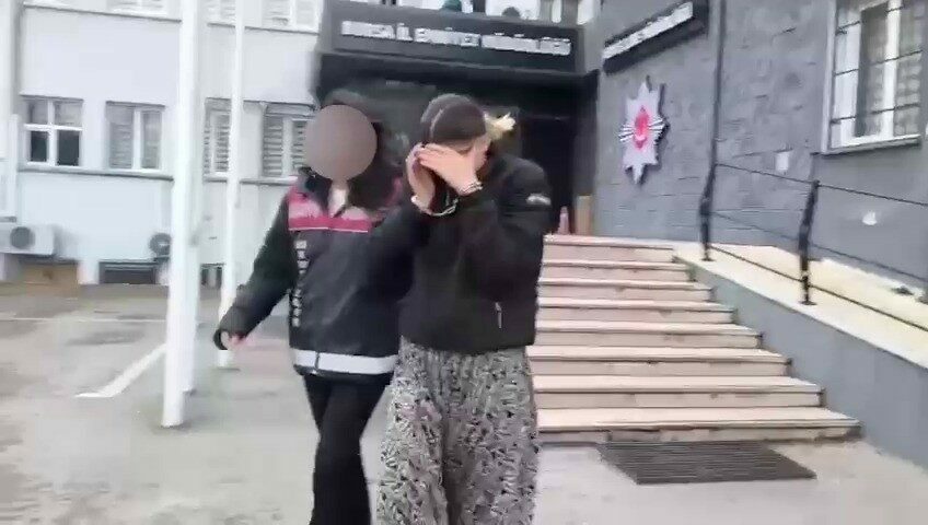 Bursa’da farklı adreslere girerek hırsızlık yapan ve 107 suç kaydı