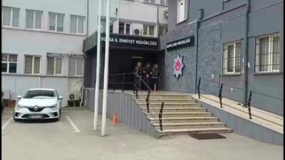 Bursa Emniyet Müdürlüğü Asayiş Şube Müdürlüğü ekiplerince, aranan şahısların yakalanmasına