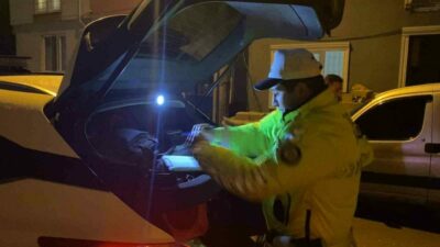 Bursa’nın İnegöl ilçesinde polisin ’dur’ ihtarına uymayan sürücü kovalamaca sonucu