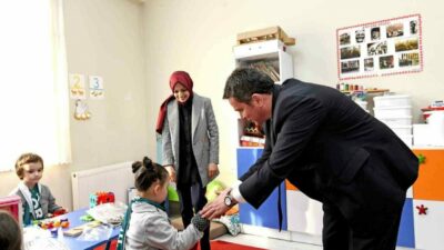 Bursa Valisi Erol Ayyıldız ile Osmangazi Belediye Başkanı Erkan Aydın,