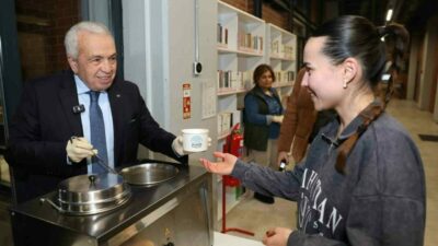 Nilüfer Belediye Başkanı Şadi Özdemir, sınav dönemlerinde 24 saat hizmet