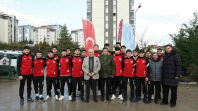 Bursa’da “Şadi Başkan Mahallende Söz Sende” programı kapsamında Kızılcıklı Mahallesi’ni