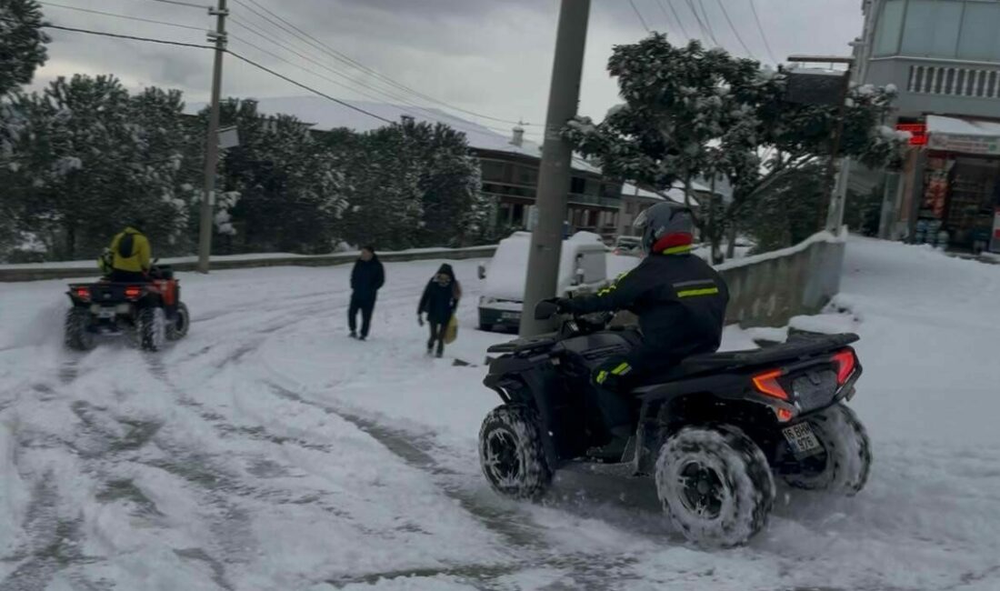 Bursa yeni yılın ilk günü beyazlara büründü…İşe ATV araçları ile gittiler Bursa’da yeni yılın ilk gününde etkili olan kar yağışı, şehir