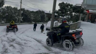 Bursa’da yeni yılın ilk gününde etkili olan kar yağışı, şehir