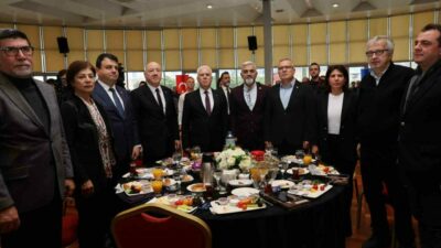 Bursa Büyükşehir Belediye Başkanı Mustafa Bozbey, 10 Ocak Çalışan Gazeteciler