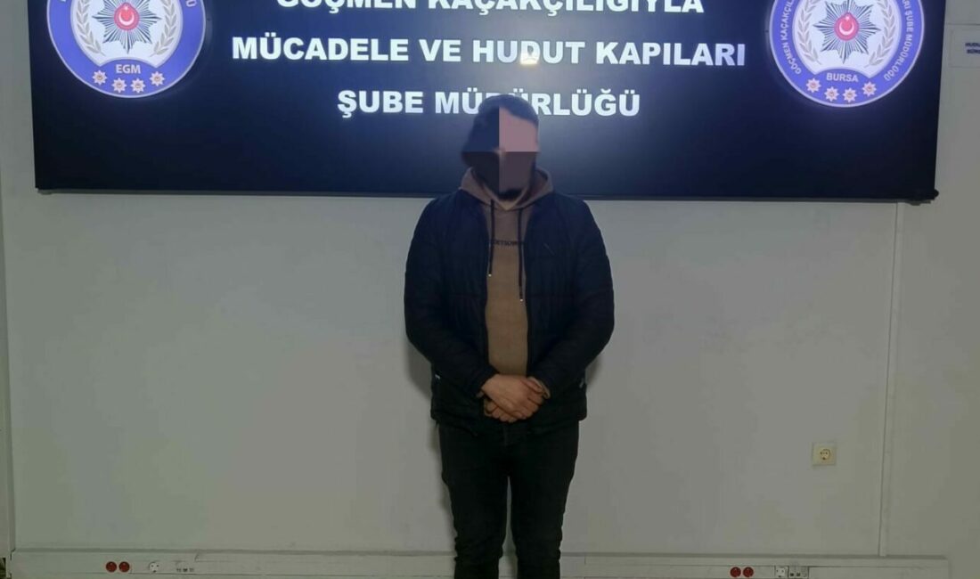 Bursa Emniyet Müdürlüğü ekiplerince göçmen kaçakçılığı suçunun önlenmesine yönelik Osmangazi