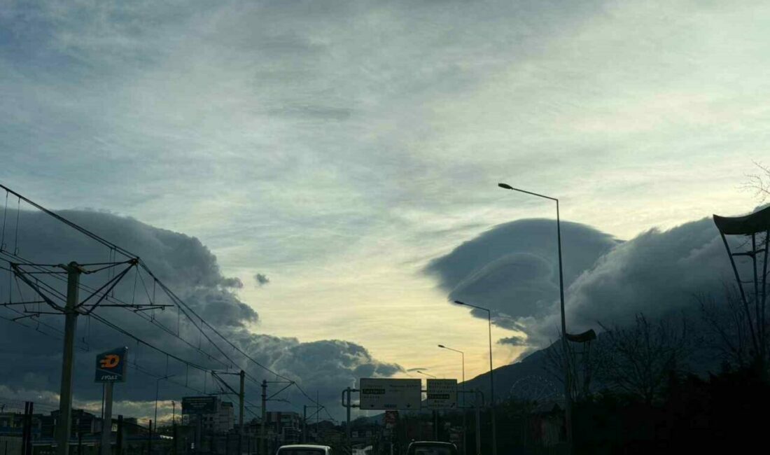 Bursa’nın gökyüzünü kaplayan sıra dışı bulutlar, görsel şölen oluşturdu. Bursa’da