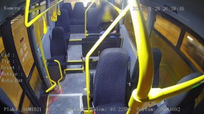 Bursa’da şehir içi halk otobüsünde kalp krizi geçiren bir yolcu,