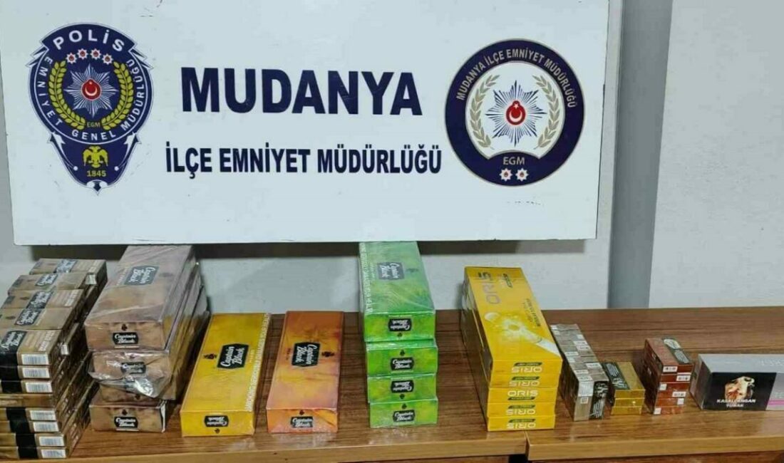 Bursa’da polis tarafından kaçak sigara operasyonunda 2 kişi gözaltına alınırken,